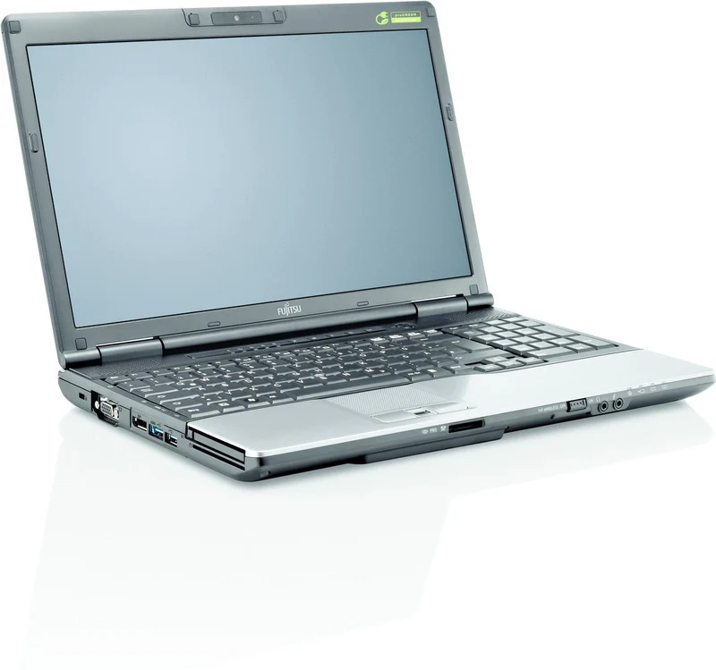 Fujitsu Lifebook E782 15,6 Zoll Intel Core i5 500GB 8GB Speicher