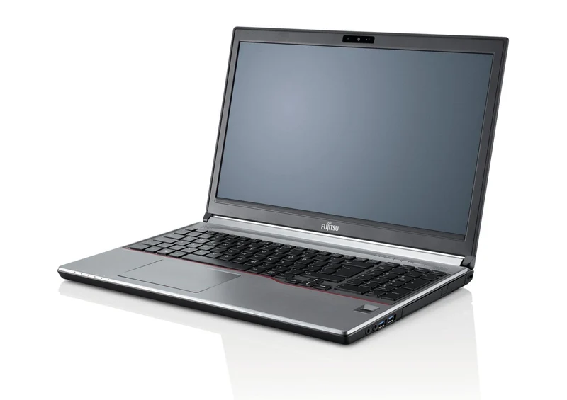 Fujitsu Lifebook E756 15,6 Zoll HD Intel Core i7 500GB SSHD 8GB Windows 10 Home Webcam DVD Brenner